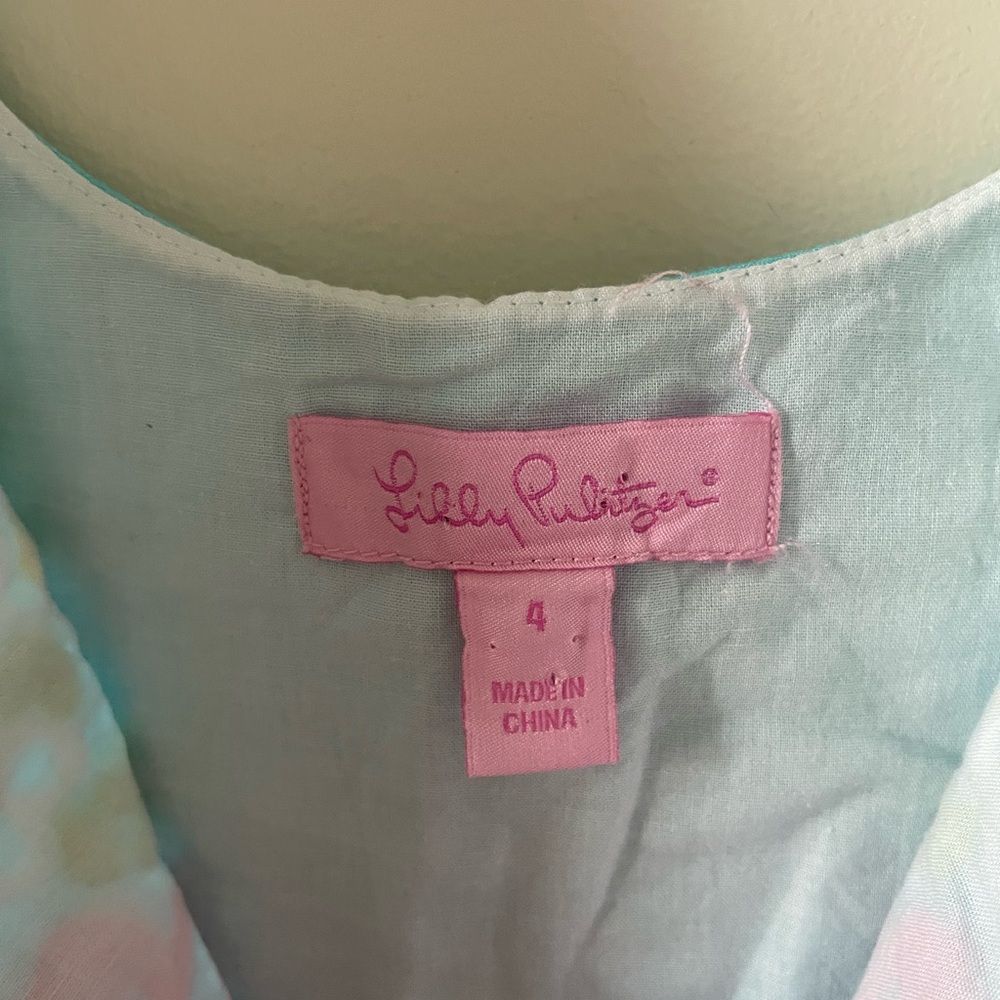 Lilly Pulitzer Dress, looks new!!! Front zip and scoop back. - Picture 4 of 4